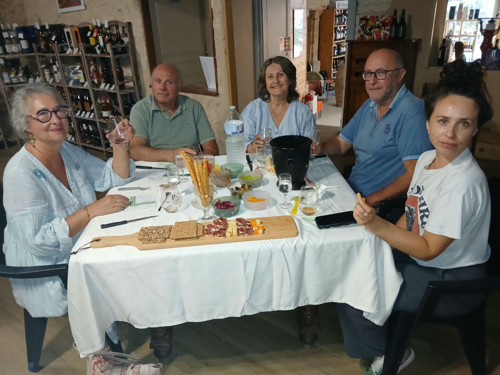Moment convivial autour du vin
